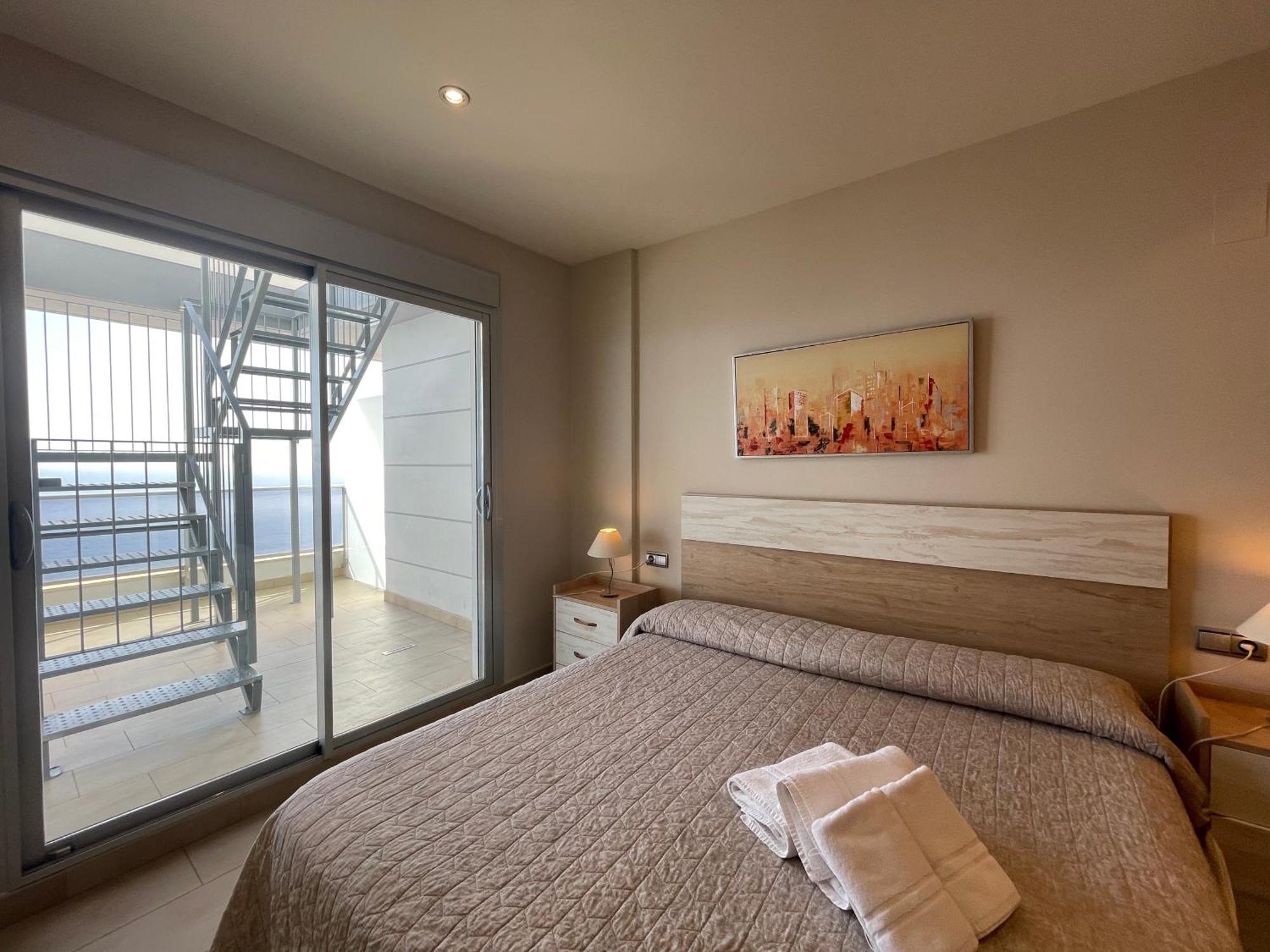 Apartamentos Entremares - Grupo Antonio Perles Calpe Exteriör bild